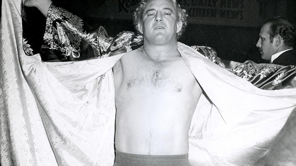 华丽乔治(Gorgeous George)