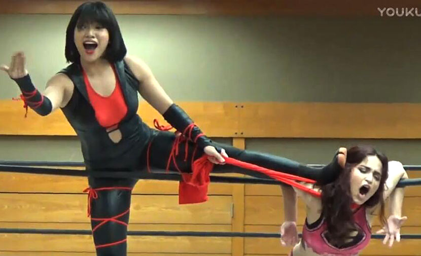 日摔Stardom第五日：日本美女捆绑羞辱异国妹子！