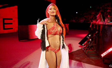 WWE红发女郎伊娃·玛丽，宣布离职！