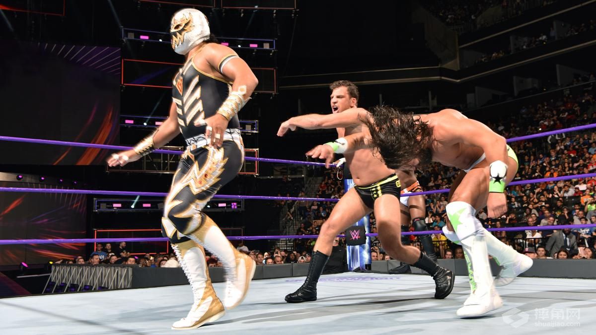 恩佐对峙“轻量级之王”内维尔！《WWE 205 Live 2017.08.23》