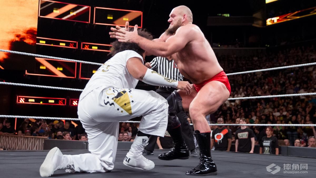 英国冠军皮特唐恩携狼帮杀回NXT！《WWE NXT 2017.08.24》