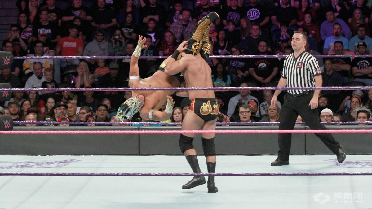 杰克盖洛格终于尝到了自食其果的滋味！《WWE 205 Live 2017.10.04》