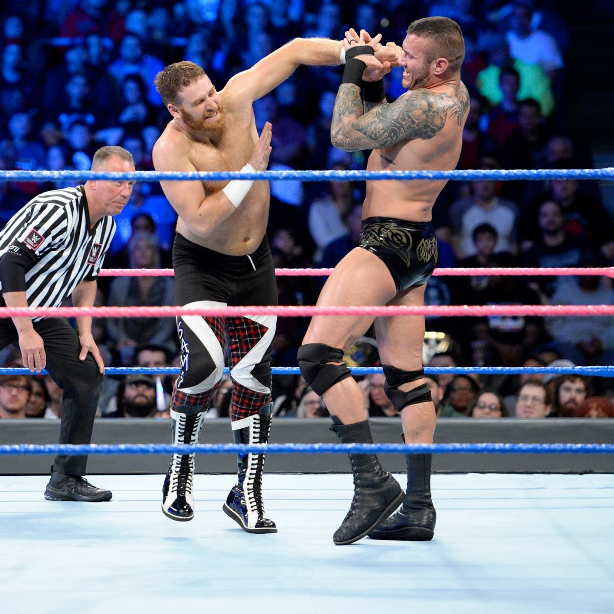 毒蛇大战萨米，成为强者生存上的第一位成员！《WWE SmackDown 2017.10.25》