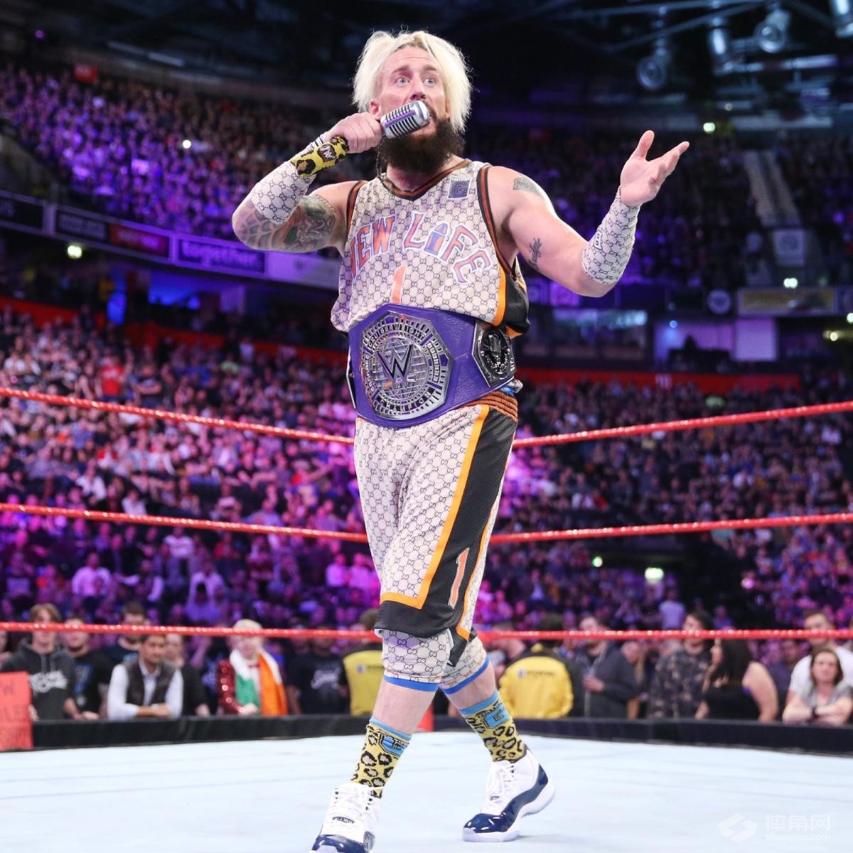 全英冠军对上轻量级冠军!《WWE RAW 2017.11.07》 全英冠军对上轻量级冠军!《WWE RAW 2017.11.07》