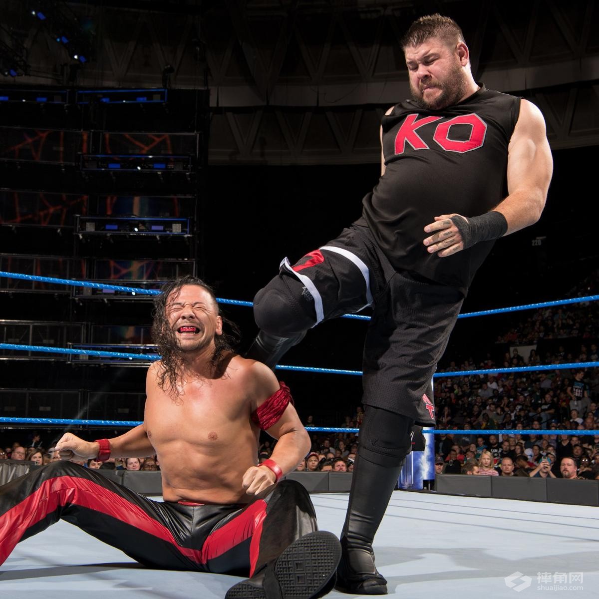 原来他们都曾征战过NXT！小妖精以前好清秀啊！