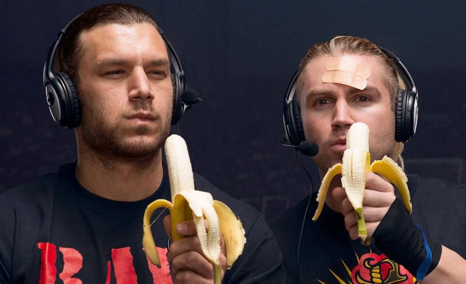 巨星庆祝Raw二十五周年！伍兹的造型真是辣眼睛~