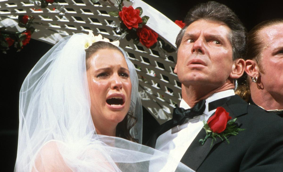 巨星庆祝Raw二十五周年！伍兹的造型真是辣眼睛~