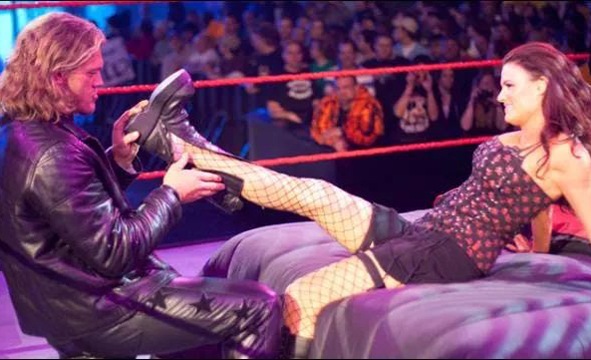 【周末不放假系列】WWE女子传奇选手——丽塔！