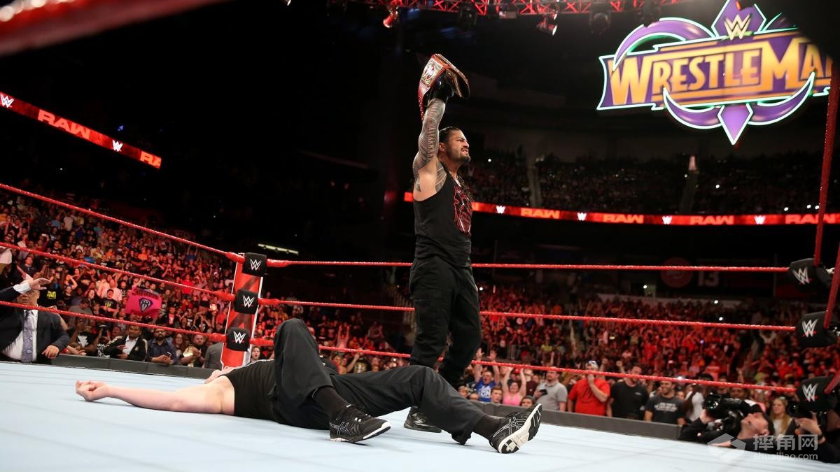 罗曼·雷恩斯与布洛克·莱斯纳再爆冲突！《WWE RAW 2018.04.03》