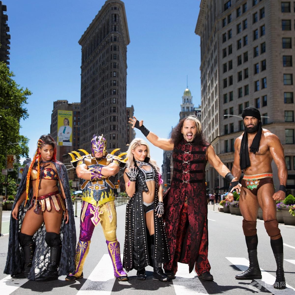 WWE超级巨星们占领纽约街头！