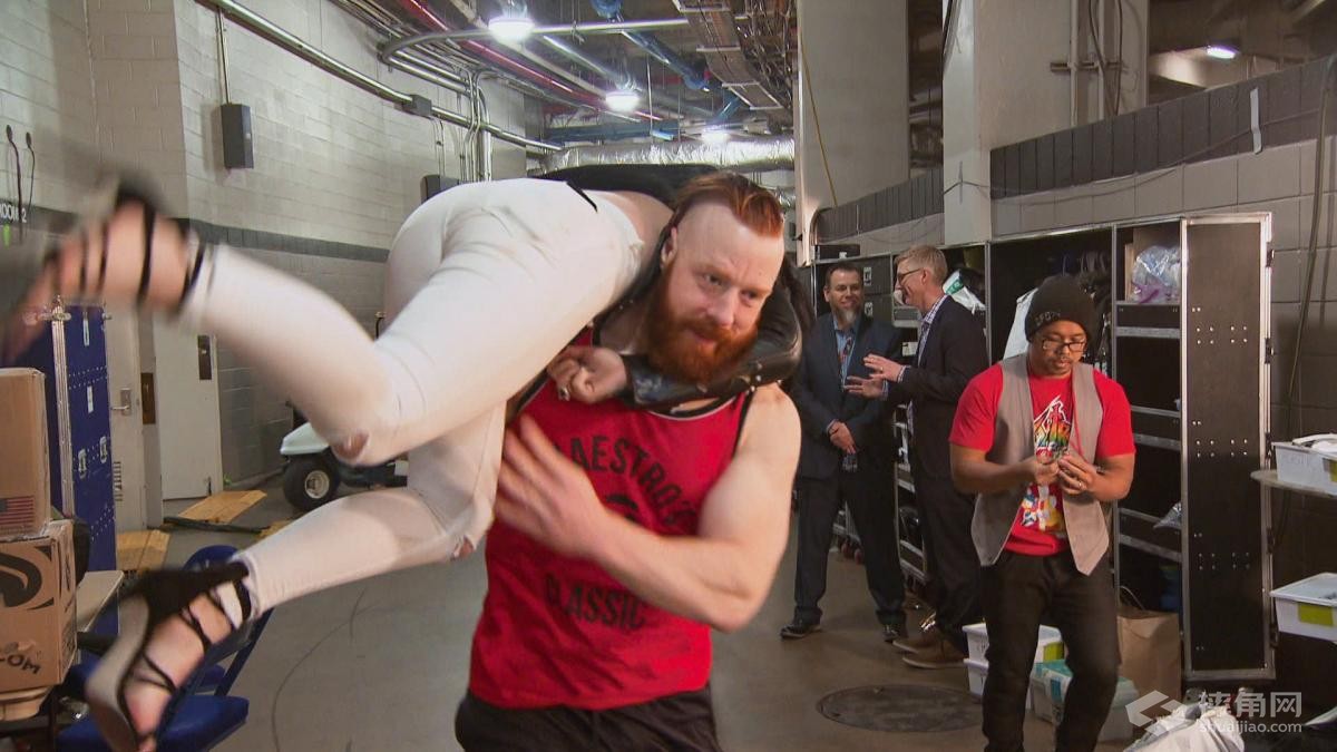 女子组别创造历史，佩奇职业生涯发生改变！《Total Divas第八季第2集》