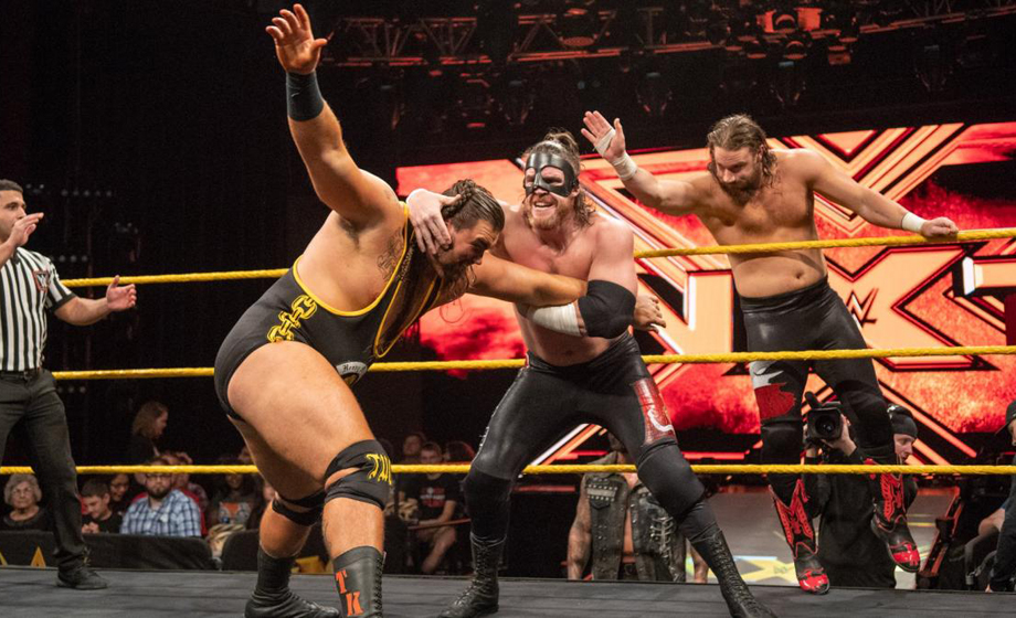 天鹅绒之梦即将在《接管大赛》挑战NXT冠军！《WWE NXT 2018.11.08》