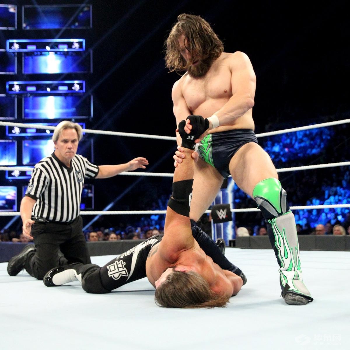 WWE冠军赛，丹尼尔·布莱恩对阵AJ·斯泰尔斯！《WWE SD 2018.11.14》
