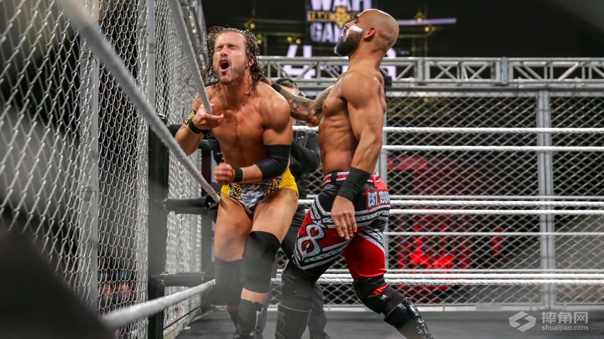 战争游戏赛，汉森远距离飞扑爆桌凯尔·奥莱利！《WWE NXT 接管大赛：战争游戏Ⅱ》