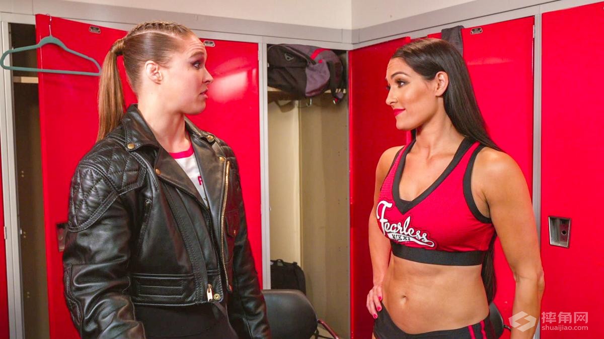 尼基·贝拉与隆达·罗西会面!《total bellas 第4季第