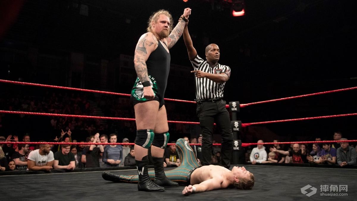 皮特·邓恩联手沃尔特战胜了咖啡兄弟！《WWE NXT UK 2019.03.14》
