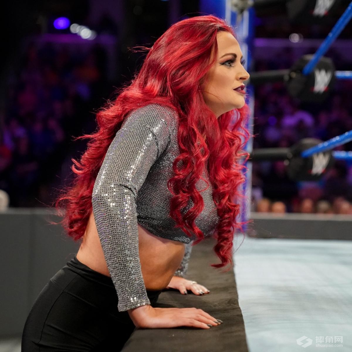 巴迪·墨菲给摔角狂热上的挑战者一个下马威！《WWE 205 Live 2019.03.21》