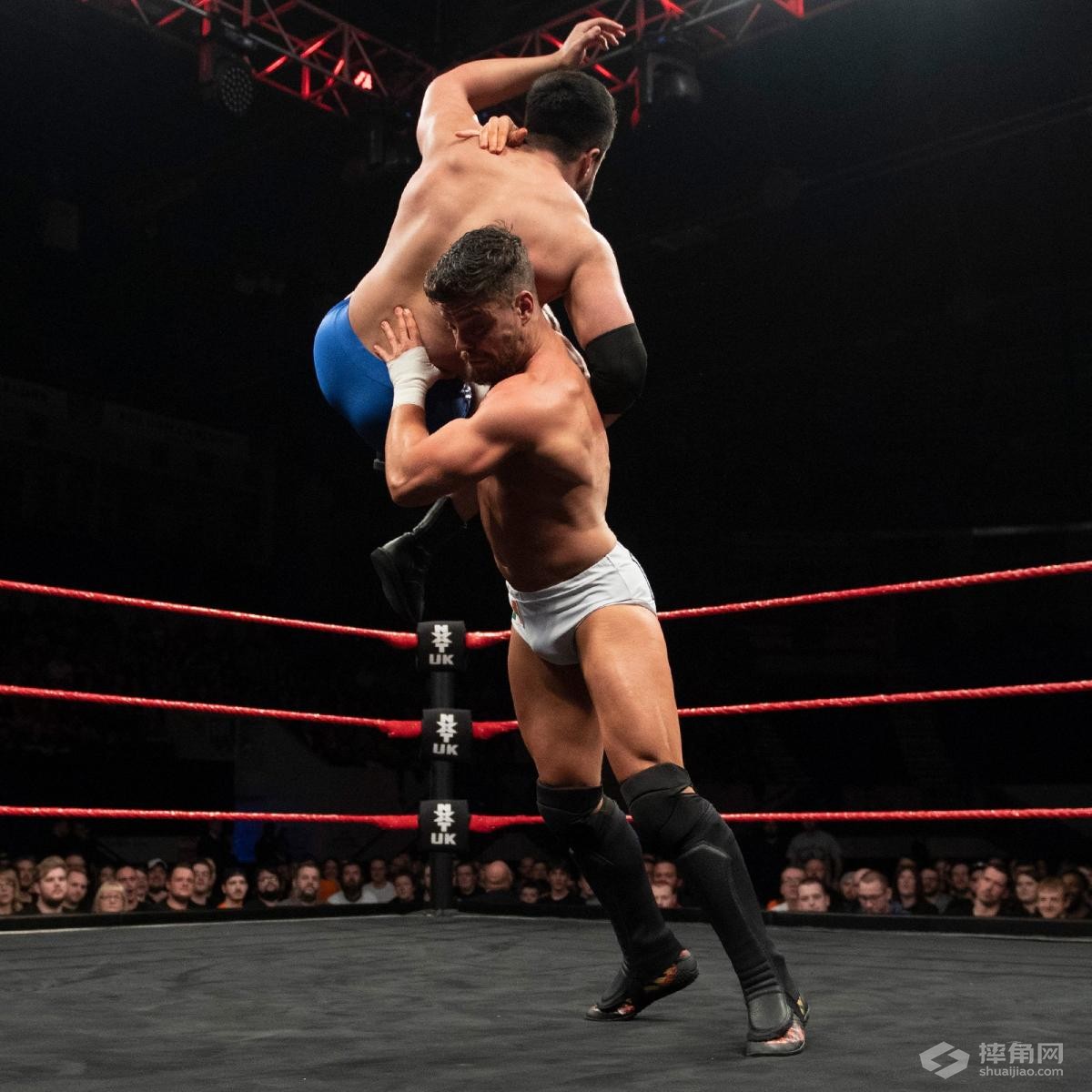 皮特·邓恩与WALTER的比赛正式敲定！《WWE NXT UK 2019.03.28》