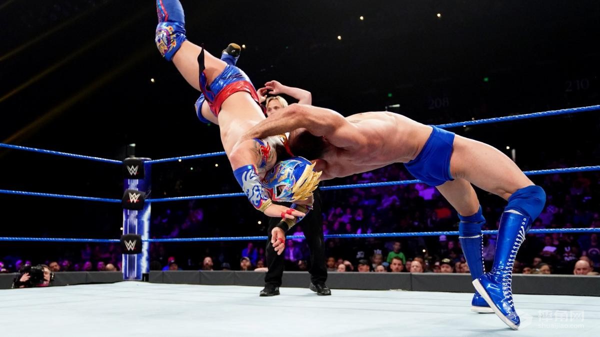托尼·尼斯向WWE轻量级冠军巴迪·墨菲发出警告！《WWE 205 Live 2019.04.04》