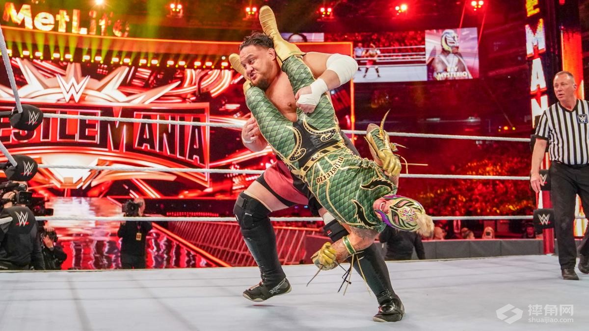 wwe全美冠军赛,萨摩亚·乔对阵神秘人雷尔!《wwe wrestlemania 35》