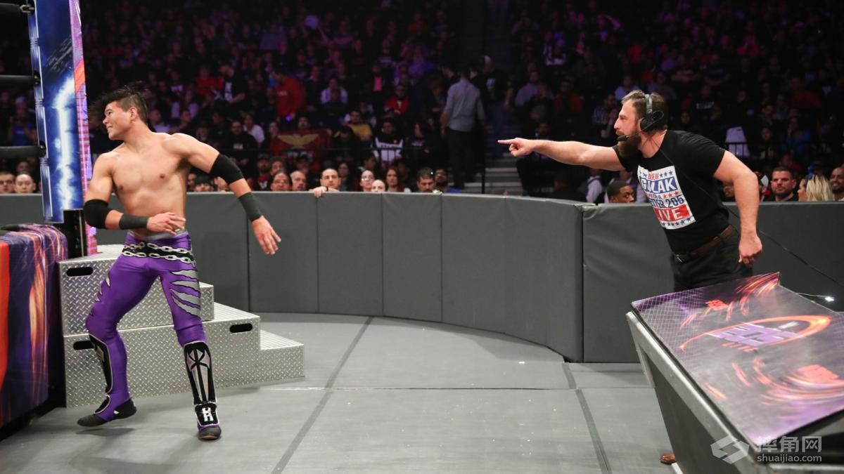 托尼·尼斯同巴迪·墨菲上演摔角狂热重赛！《WWE 205 Live 2019.04.11》