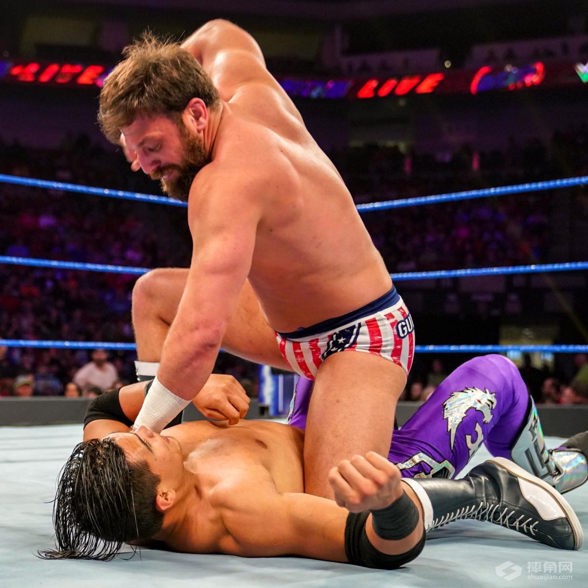 奥尼·洛肯大战阿利亚· 戴维瑞，谁将成为新的挑战者？《WWE 205 Live 2019.04.25》