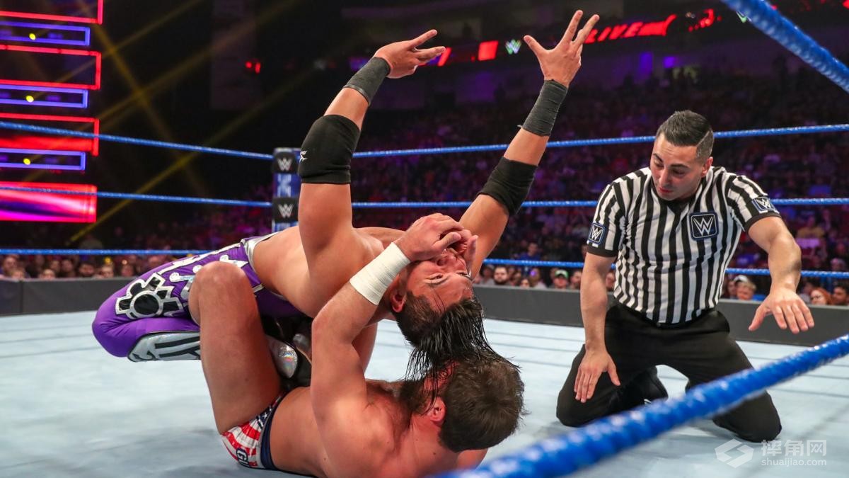 奥尼·洛肯大战阿利亚· 戴维瑞，谁将成为新的挑战者？《WWE 205 Live 2019.04.25》
