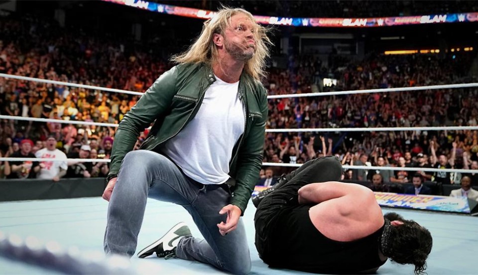 WWE Summerslam 2019垫场赛：伊莱亚斯口出狂言，惨遭艾吉飞冲肩！