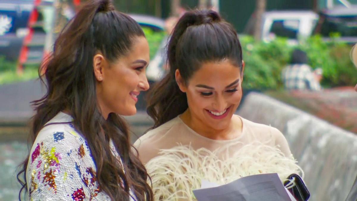 布里·贝拉寻偏方为继父强尼治愈嘶哑声音！《Total Bellas 第4季第9集》