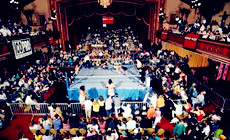 WWE决定为RAW25周年花大成本造旧场馆！有钱任性！