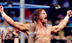 WWE道夫强势回归，神秘人雷尔惊艳亮相！