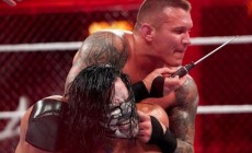 WWE2018《地狱牢笼》杰夫·哈迪与毒蛇兰迪双双受伤！