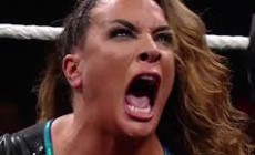 WWE巨石强森大表妹伤情更新！