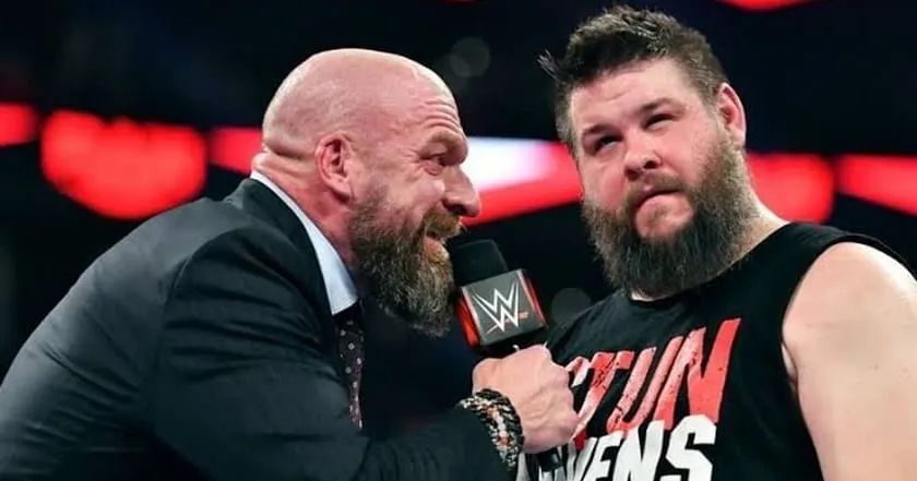 WWE计划有变，欧文斯缺席节目另有蹊跷，或将与萨米反目成仇......