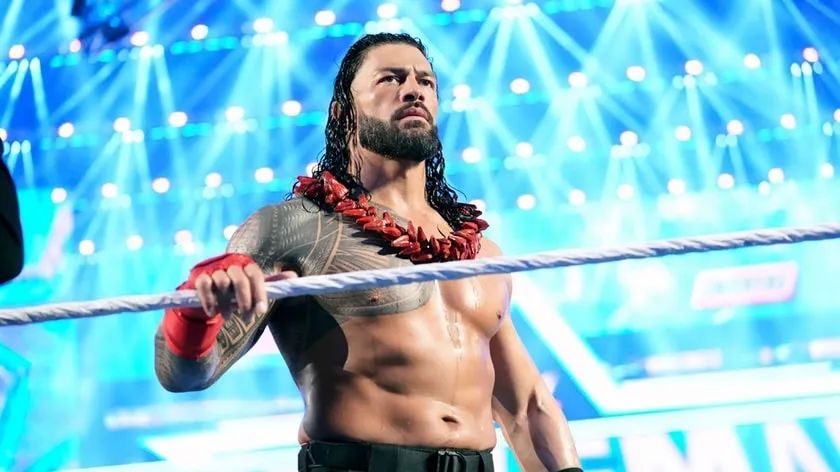 WWE被曝从未设计过让罗曼统治两条冠军头衔，一切只是临时起意？