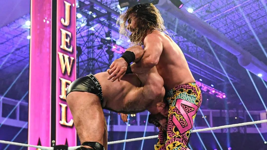 WWE极力挽留德鲁，已为其制定重磅计划，将联手传奇人物！
