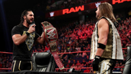 全球冠军合约签署仪式，罗林斯舌战传奇大师！《WWE RAW 2019.04.30》