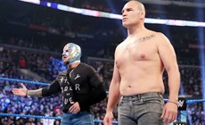 WWE明星滞留沙特，选手反应两极化，院长凯恩获赞！