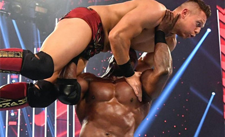 WWE鲍比·莱斯利夺冠后首度发声，言语感人！