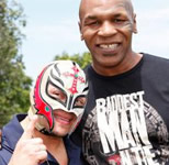 Mike Tyson任WWE.com社会媒体大使的一天