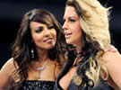 凯特琳 vs 艾莉西亚·福克斯《RAW 2013.07.02》