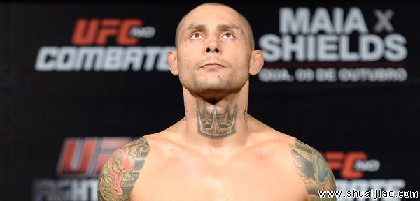 UFC选手因家暴被解雇