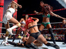 女摔四对一障碍赛《RAW 2014.07.22》