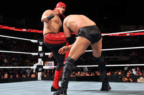 费尔南多 vs. 达米安·桑道《RAW2014.12.02》