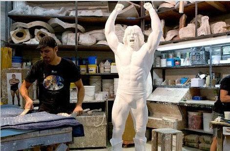 终极战士雕像制作过程