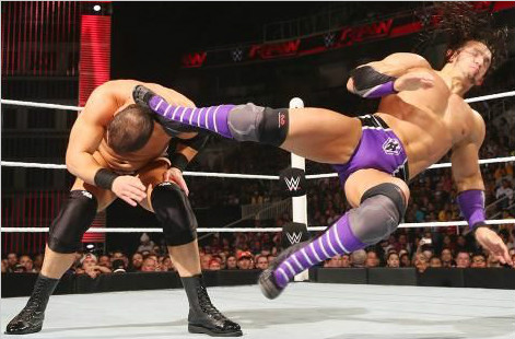 阿德里安·内维尔对阵柯蒂斯·阿克塞尔《RAW2015.03.31》