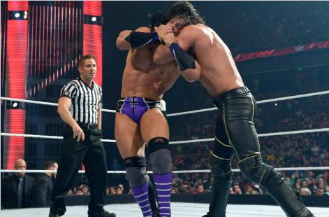 阿德里安·内维尔对阵赛斯·罗林斯《RAW 2015.04.07》