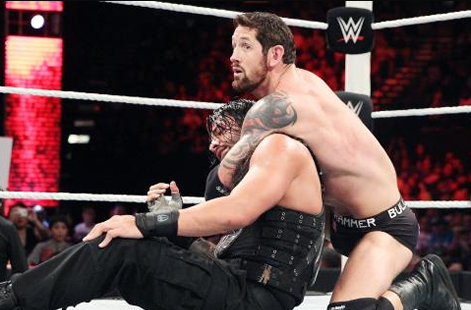 罗曼·雷恩斯对阵巴雷特《RAW 2015.06.02》