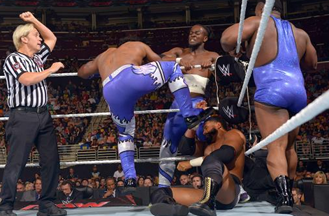 内维尔&黄金一代 vs 新一天《WWE RAW 2015.06.16》