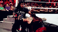 布雷·怀亚特对阵迪安·安布罗斯，惨遭罗曼袭击《WWE RAW 2015.07.14》